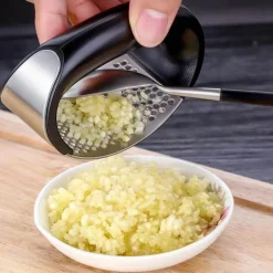 Knoblauchpresse aus Edelstahl – Manuelles Zerkleinerungswerkzeug