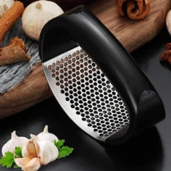 Knoblauchpresse aus Edelstahl – Manuelles Zerkleinerungswerkzeug