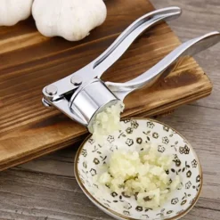Knoblauchpresse, Multifunktions-Küchenwerkzeug zum Zerkleinern und Zerstampfen von Knoblauch