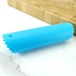 Knoblauchschäler aus der Tube – einfaches Küchenwerkzeug zum schnellen Knoblauchschälen