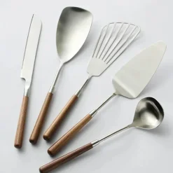 Kochset aus Edelstahl – Utensilien und Tortenheber mit Pfirsichgriff