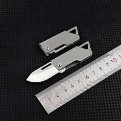 Kompaktes Survivalmesser aus Edelstahl – faltbares Mini-Tool