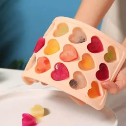 Kreative Herz-Eiswürfelform aus Silikon – lustiger Eisbereiter