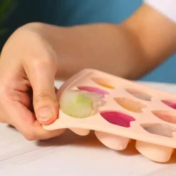 Kreative Herz-Eiswürfelform aus Silikon – lustiger Eisbereiter