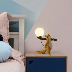 Kreative Tischlampe aus Kunstharz – einzigartige Beleuchtung für die Inneneinrichtung