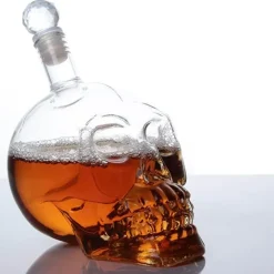 Kristallschädel-Dekanter – Einzigartige Spirituosenflasche aus Glas