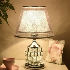 Kristall-Tischlampe – Elegante Beleuchtung für romantisches Ambiente