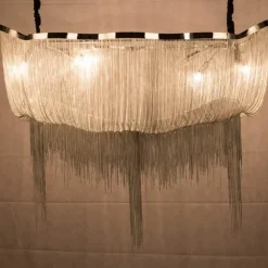 Kronleuchter – Majestic Glow Kettenleuchte