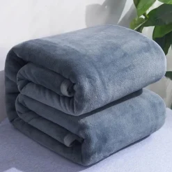 Kuschelige Überwurfdecke - Domenica Home Decor