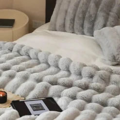 Kuschelige Überwurfdecke - Weiche Ambrose Decke