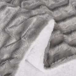 Kuschelige Felldecke – Luxuriöse, weiche Überwurfkollektion