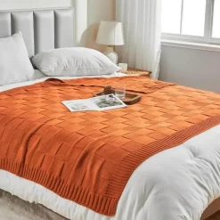 Kuschelige karierte Strickdecke - Ellis Design Throw