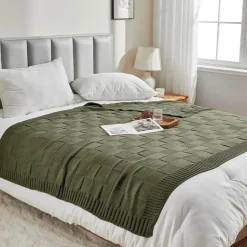 Kuschelige karierte Strickdecke - Ellis Design Throw