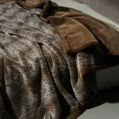 Kuschelige Kunstfell-Überwurfdecke - Lucia-Pelzdecke