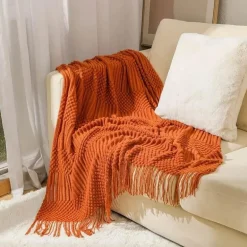 Kuschelige Strickdecke – Sofakomfort im Winter