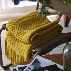 Kuschelige Tweed-Strickdecke – Überwurf mit Quasten für Sofa oder Bett