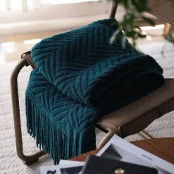 Kuschelige Tweed-Strickdecke – Überwurf mit Quasten für Sofa oder Bett