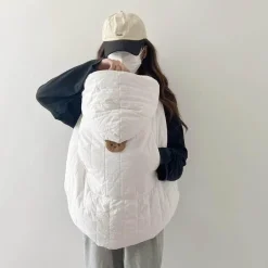 Kuschelige Winterdecke für den Kinderwagen – warmes Mama-Wickeltuch