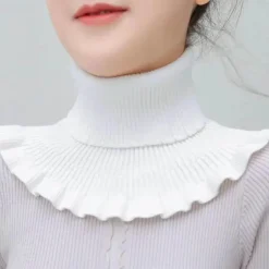 Kuscheliger Rollkragenschal aus Strick – Abnehmbares Kragen-Accessoire