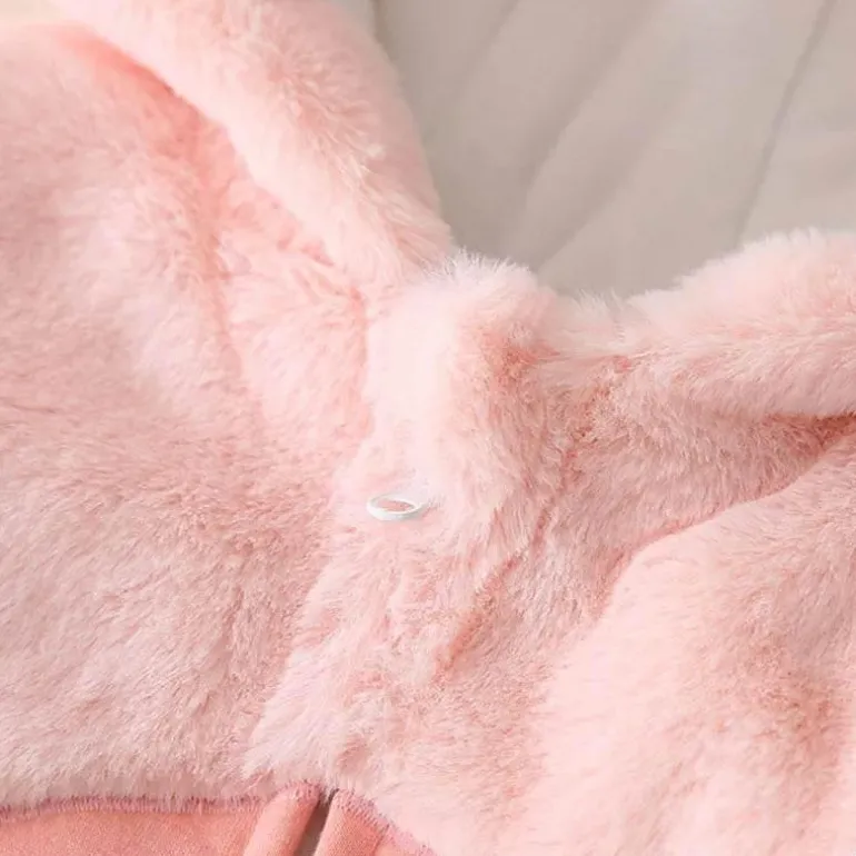 Kuscheliger Winterhasen-Baby-Overall – warmes Plüsch-Outfit