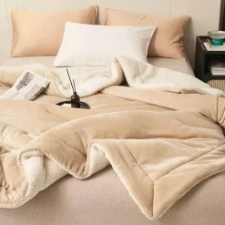 Kuschelweiche Überwurfdecke - Marion Decke