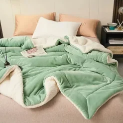 Kuschelweiche Überwurfdecke - Marion Decke