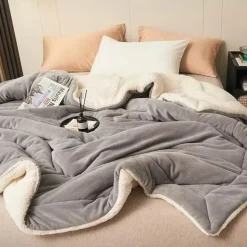 Kuschelweiche Überwurfdecke - Marion Decke