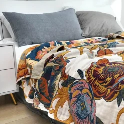 Leichte Baumwoll-Überwurfdecke mit Blumenmuster – Sommer-Wohndeko