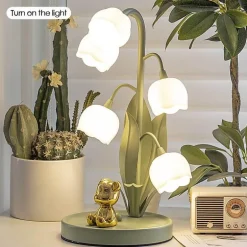 Lilienblumen-Tischlampe – dekorative Blumenbeleuchtung