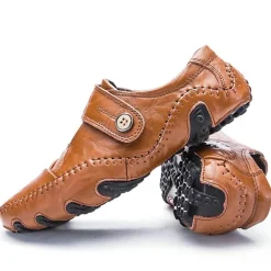 Lässige Lederschuhe für Herren im britischen Stil