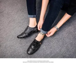 Lässige Lederschuhe für Herren im britischen Stil