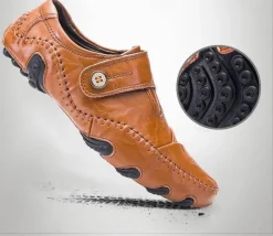 Lässige Lederschuhe für Herren im britischen Stil