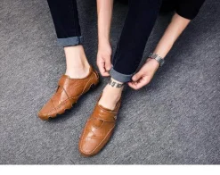 Lässige Lederschuhe für Herren im britischen Stil