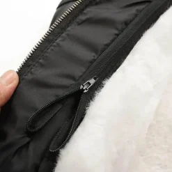 Lässige Reiseweste aus Leder – Stilvolle Abenteurerausrüstung