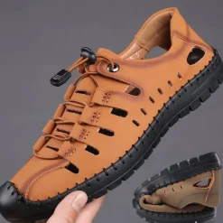 Lässige Strandsandale aus flexiblem Leder