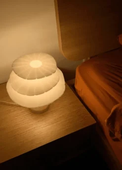 Luminous Layered Table Lamp - Modern Decorative Lighting