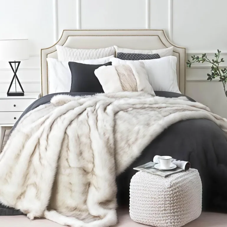 Luxuriöse, kuschelige Überwurfdecke – Soft Hervé Design