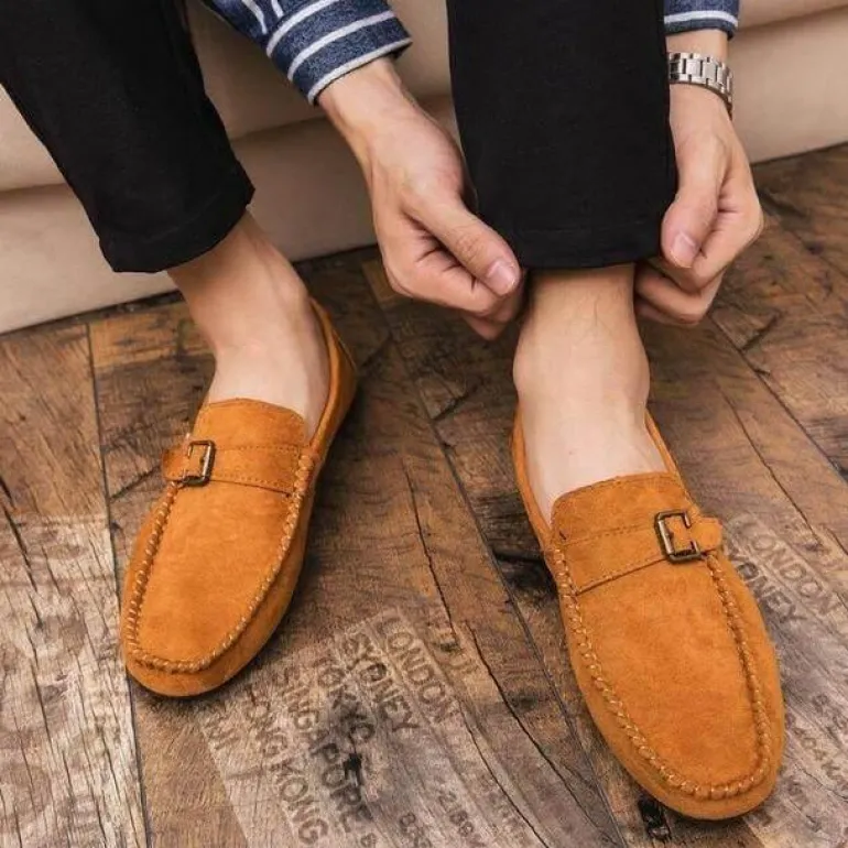 Luxuriöse Slip-On-Fahrerschuhe aus Wildleder für Herren