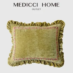 Luxuriöser Chenille-Kissenbezug mit Rüschen in Grün – Dekoratives 35x45-Kissen für stilvolle Wohndekoration