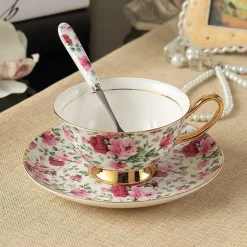 Luxuriöses Kaffeetassen-Set aus Knochenporzellan – 200 ml Tasse mit Untertasse und Löffel