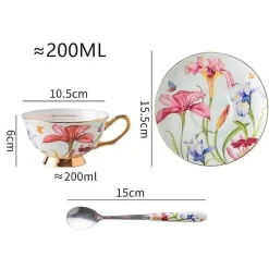 Luxuriöses Teeservice aus Porzellan mit Löffel „Lily“ – elegante Tasse und Untertasse