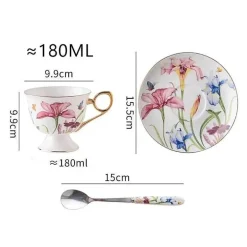 Luxuriöses Teeservice aus Porzellan mit Löffel „Lily“ – elegante Tasse und Untertasse