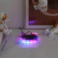 Magnetisch schwebende LED-Raumschifflampe – rotierendes Nachtlicht-Dekor
