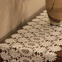 Makramee Tischläufer - Boho Chic Wohndekor