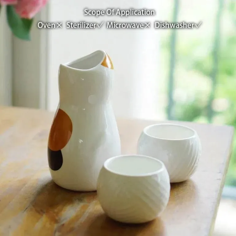 Maneki Neko Sake-Set – Lucky Cat Weingläser, Barzubehör