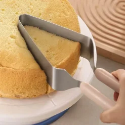 Marina Kuchenschneider – Präzisions-Backwerkzeug für perfekte Stücke