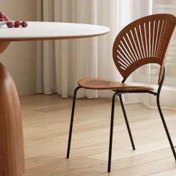 Marthe Esstisch - Moderne Esszimmermöbel aus Holz