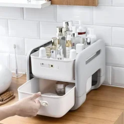 Mehrschichtiges, modernes und elegantes Lagerregal für Zuhause