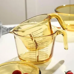 Messbecher aus Glas - Messwerkzeug zum Backen