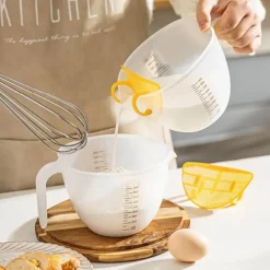 Messbecher mit Sieb – 2-in-1 Küchenwerkzeug